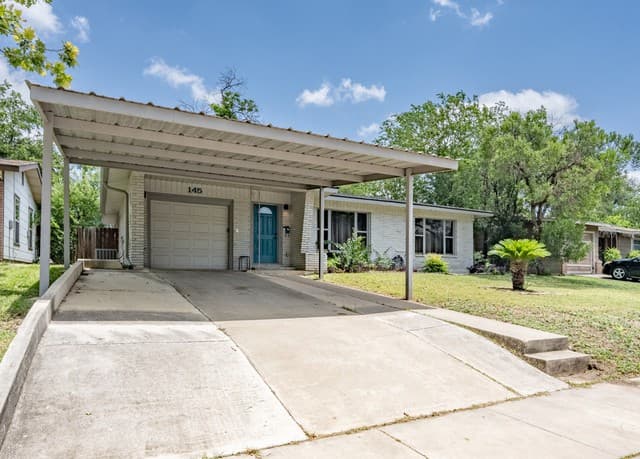 Home for sale at 145 Addax Dr in San Antonio, TX — photo 1