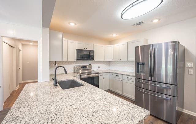 Home for sale at 145 Addax Dr in San Antonio, TX — photo 5