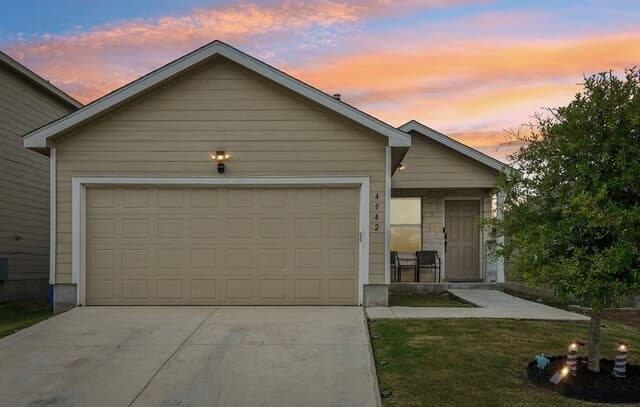 Home for sale at 4542 Martin Way in San Antonio, TX — photo 1