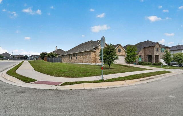 Home for sale at 5003 Village Park in Marion, TX — photo 4