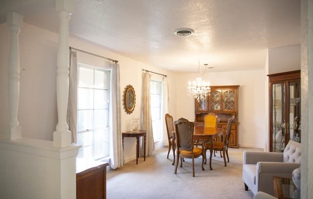 Home for sale at 3715 Oak Trl in San Antonio, TX — photo 2