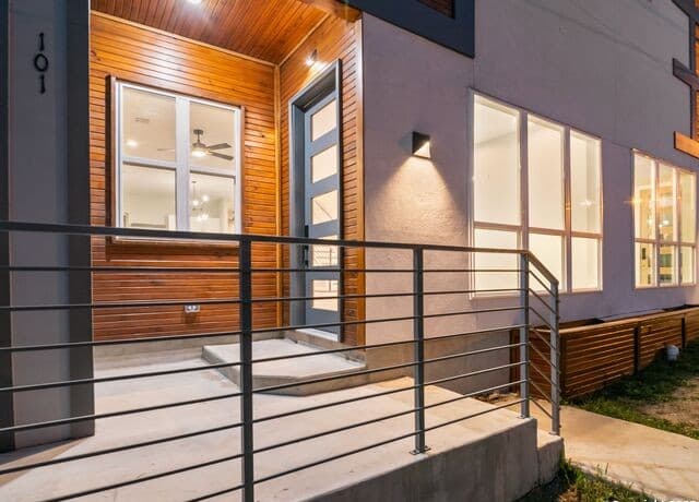 3-bedroom rental at 159 Davis Ct Unit 102 in San Antonio, TX — photo 5