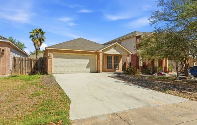 Home for sale at 6635 Hartnet Flds in Converse, TX — photo 1