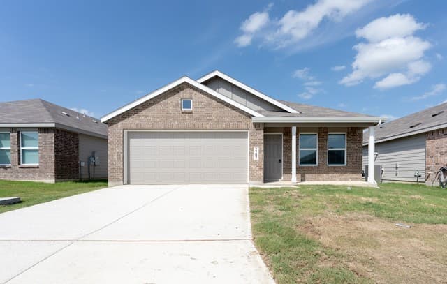 4-bedroom rental at 2207 Allison Crk in Marion TX