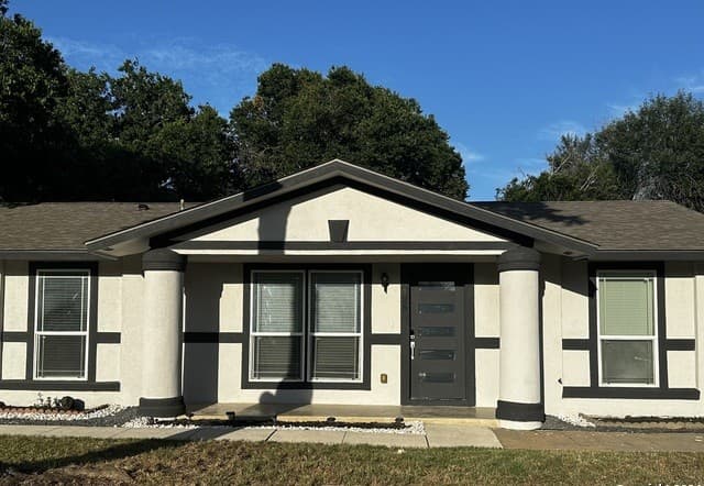 Home for sale at 8426 Glen Ct in San Antonio, TX — photo 2