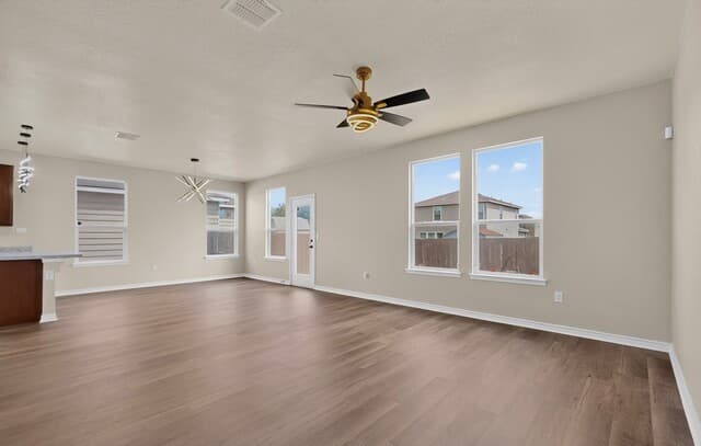Home for sale at 1115 Galapagos in San Antonio, TX — photo 5