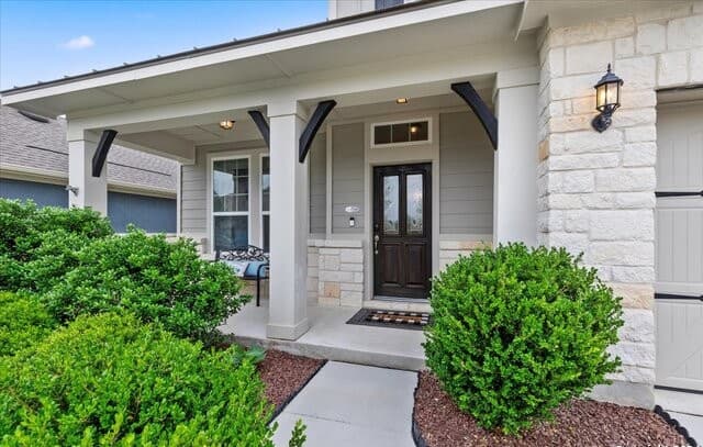 4-bedroom rental at 8722 Luckside in Schertz, TX — photo 3