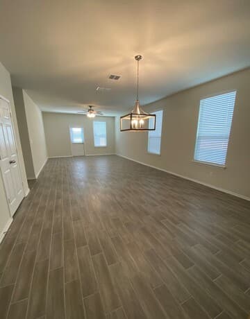 3-bedroom rental at 7723 Cottonwood Rdg in Boerne, TX — photo 4