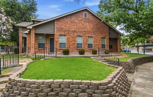 3-bedroom home for sale at 74 Chapel Hill Cir Unit 74 in San Antonio TX