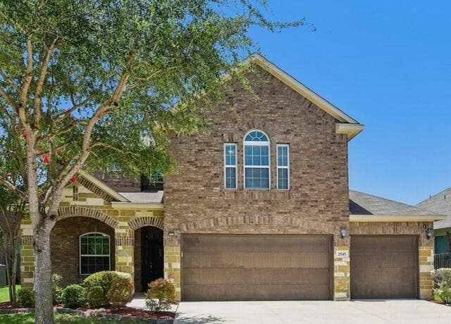 Home for sale at 2949 Mistywood Ln in Schertz, TX — photo 4