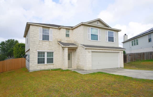 3-bedroom rental at 109 Willow Hl in Cibolo, TX — photo 3
