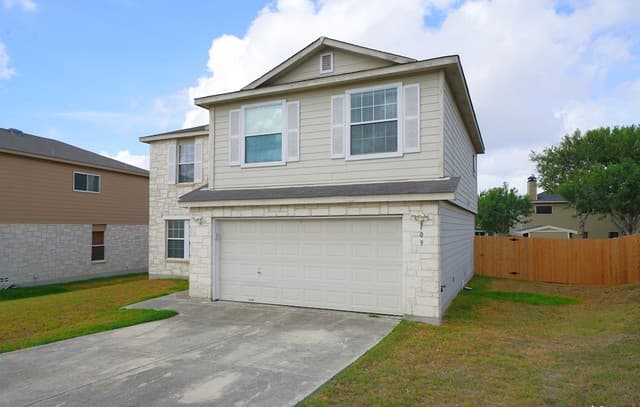 3-bedroom rental at 109 Willow Hl in Cibolo, TX — photo 5
