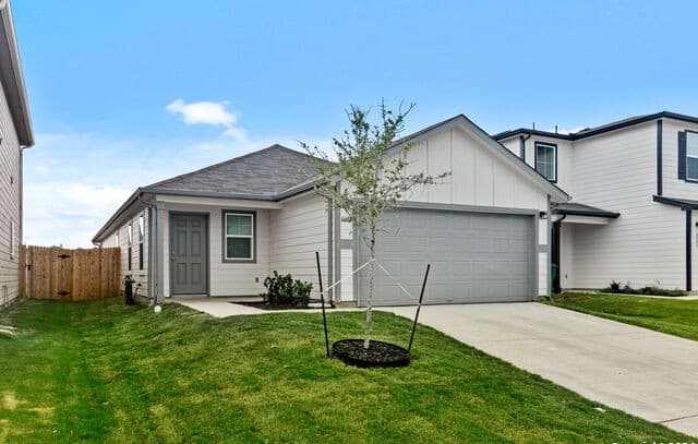 3-bedroom rental at 6602 Turnpike in Converse, TX — photo 2