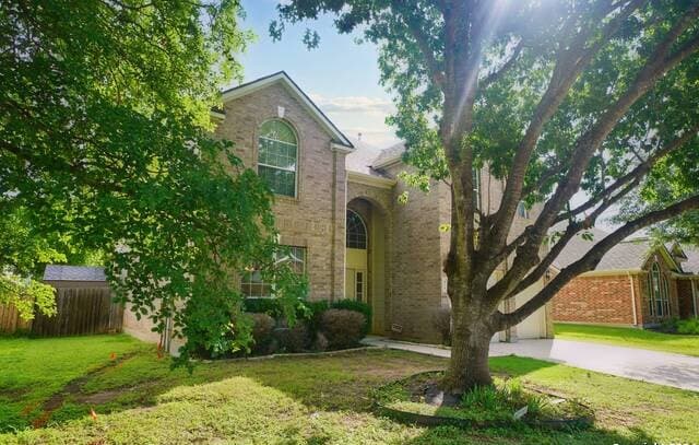 5-bedroom rental at 4736 Green Bluff Dr in Schertz, TX — photo 2