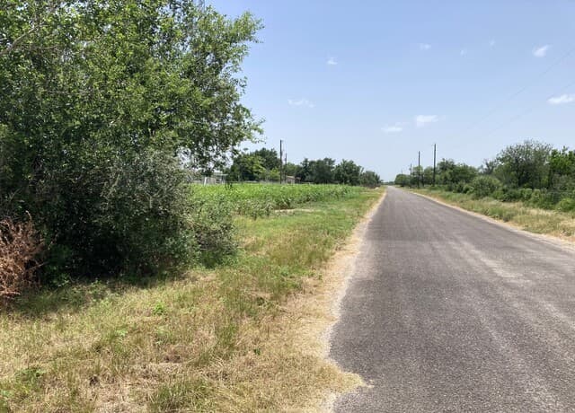 home for sale at 000 County Road 4522 in Hondo TX