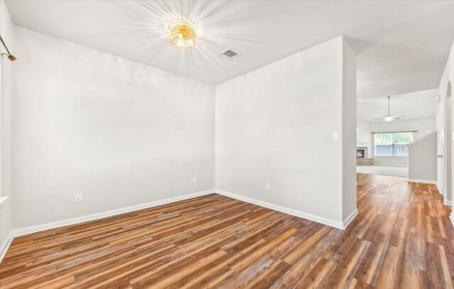 Home for sale at 437 Stonebrook Dr in Cibolo, TX — photo 4