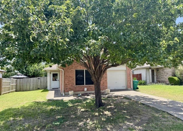 Home for sale at 5407 Champions Hill Dr in San Antonio, TX — photo 2