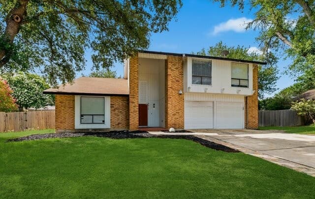 4-bedroom rental at 8414 Zodiac Dr in Universal City TX