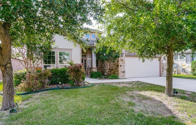 Home for sale at 320 Ballad Bluffs in Spring Branch, TX — photo 2