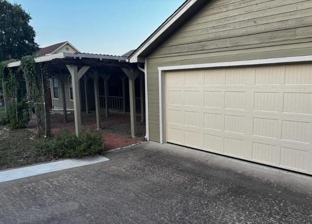 Home for sale at 625 Second St in Comfort, TX — photo 3