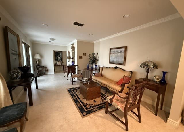 Home for sale at 100 Hazel Ave in Three Rivers, TX — photo 2