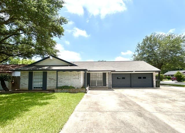 3-bedroom rental at 116 Roundtree in Schertz TX