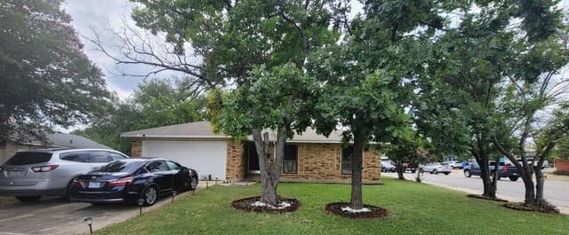 3-bedroom home for sale at 8901 Timber Cut in San Antonio TX