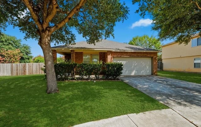 3-bedroom rental at 101 Stampede Ranch in Schertz, TX — photo 2