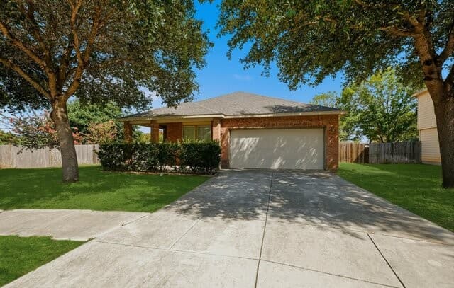 3-bedroom rental at 101 Stampede Ranch in Schertz, TX — photo 3