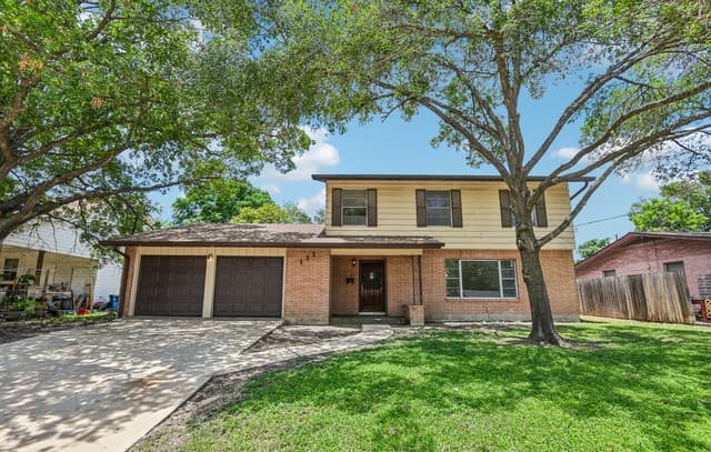 Home for sale at 111 Hannasch Dr in San Antonio, TX — photo 3
