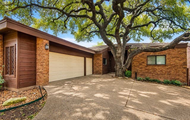3-bedroom rental at 29543 Terra Vista in Fair Oaks Ranch, TX — photo 2