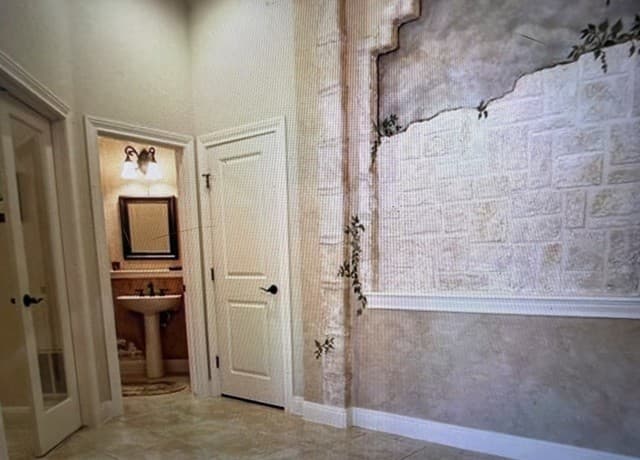 Home for sale at 30135 Cibolo Run in Fair Oaks Ranch, TX — photo 4