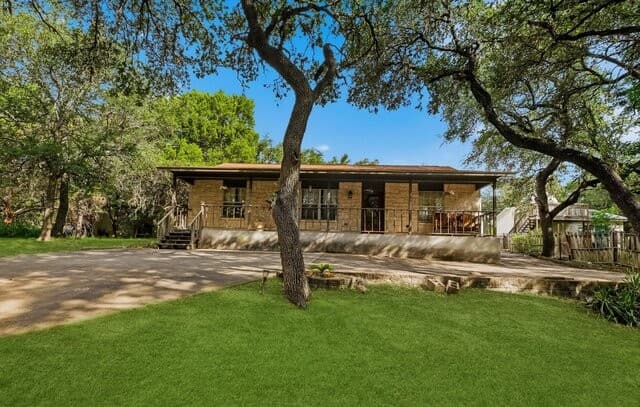 3-bedroom rental at 8085 Old Austin Rd in Selma, TX — photo 2