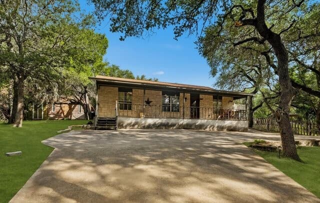 3-bedroom rental at 8085 Old Austin Rd in Selma, TX — photo 3