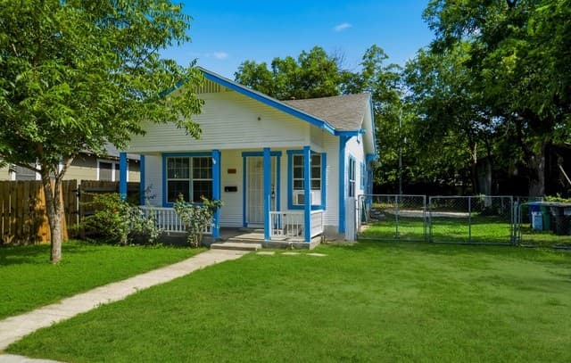 Home for sale at 1814 Santa Anna in San Antonio, TX — photo 1
