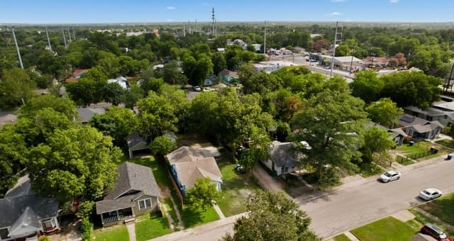 Home for sale at 1814 Santa Anna in San Antonio, TX — photo 2
