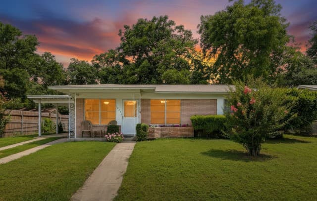 Home for sale at 1823 McCauley in San Antonio, TX — photo 1