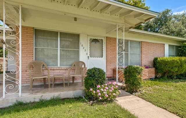 Home for sale at 1823 McCauley in San Antonio, TX — photo 3