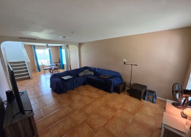 Home for sale at 10220 Crystal Vw in Universal City, TX — photo 3