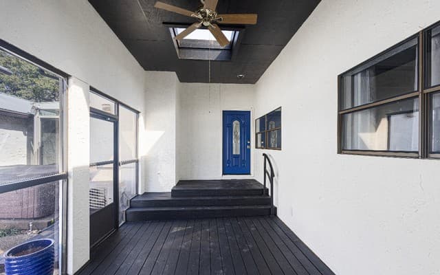 3-bedroom rental at 29342 Ridgeview Trl in Boerne, TX — photo 4