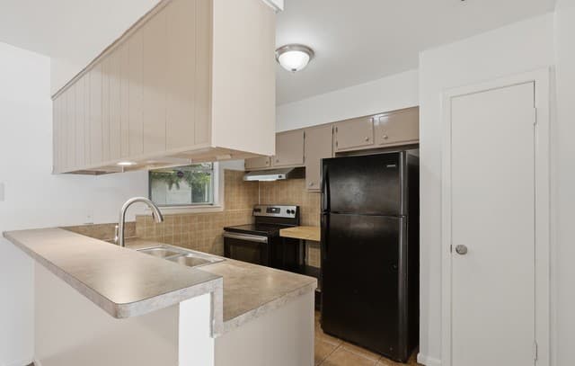 Home for sale at 702 Crestfield St in San Antonio, TX — photo 5