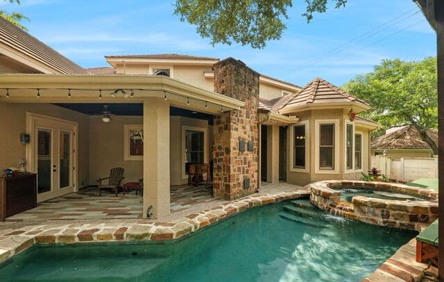 Home for sale at 10 Falls Vw in Boerne, TX — photo 1