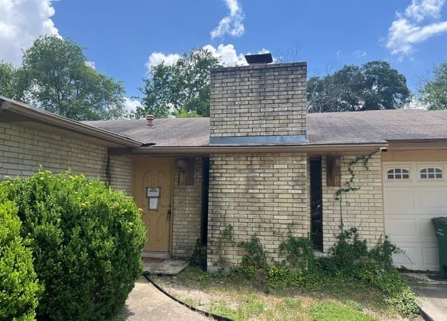Home for sale at 4706 Casa Bello St in San Antonio, TX — photo 2