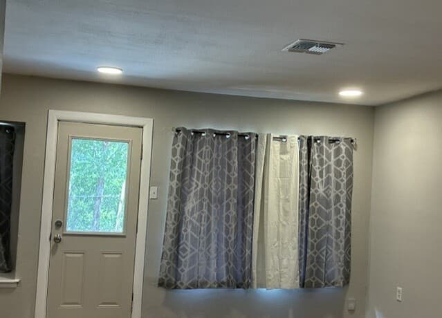 Home for sale at 5207 Trading Post St in San Antonio, TX — photo 3