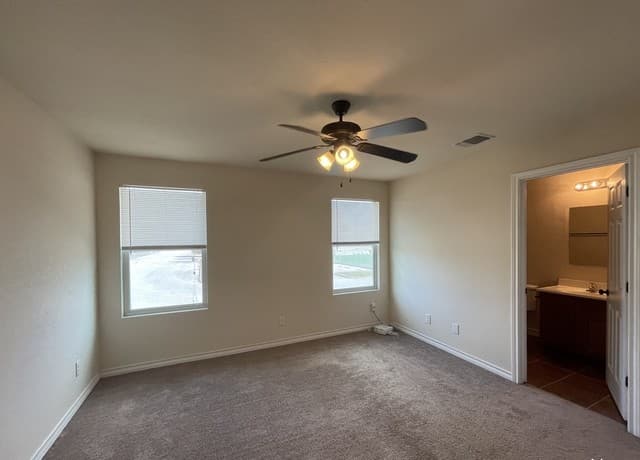 3-bedroom rental at 16828 Dancing Ava Unit 1 in Selma, TX — photo 5
