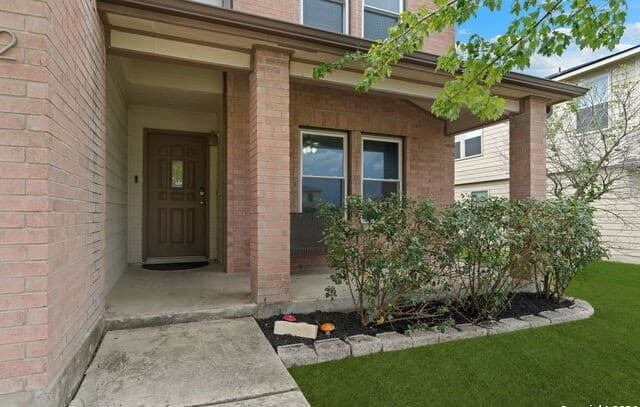 4-bedroom rental at 232 N Willow Way in Cibolo, TX — photo 4