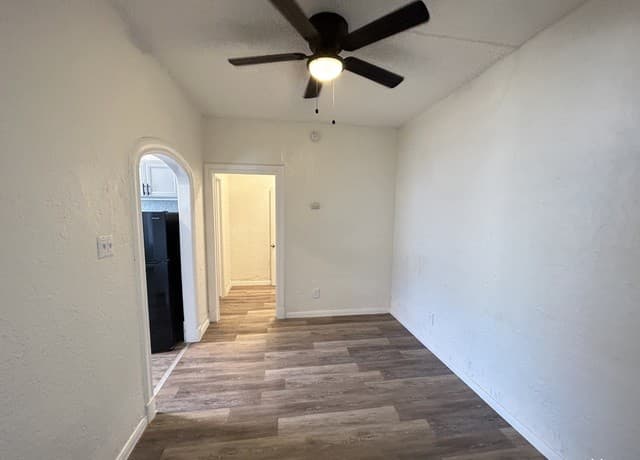 1-bedroom rental at 1625 Mccullough Ave Unit 7 in San Antonio, TX — photo 2