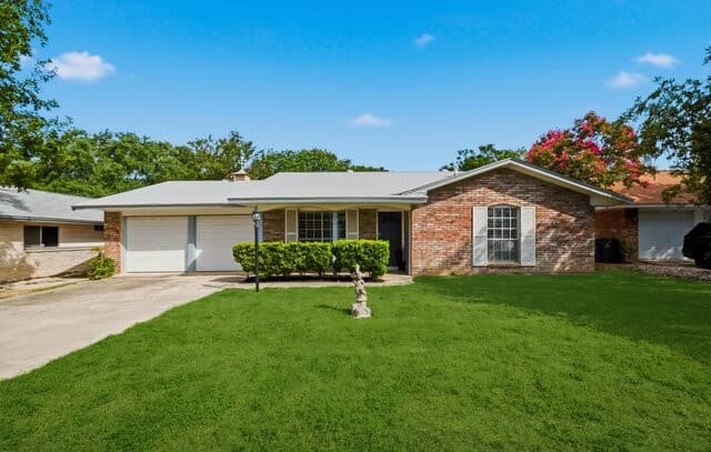 Home for sale at 3723 Chartwell Dr in San Antonio, TX — photo 2