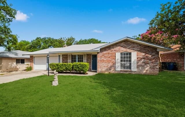 Home for sale at 3723 Chartwell Dr in San Antonio, TX — photo 4
