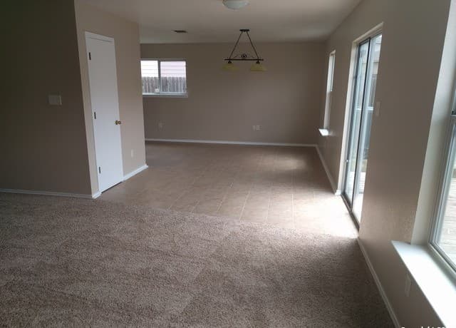 Home for sale at 2702 Candleridge Dr in San Antonio, TX — photo 3